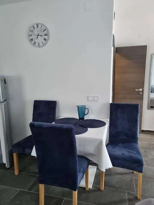 Studio Apartment Leni Banjole